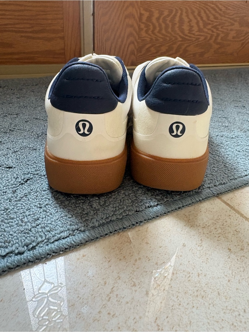 lululemon athletica city verse White Sneakers —wore once! Like NWOT - Picture 2 of 6